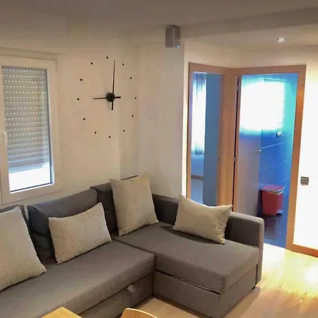 Ana Isabel Apartamento *